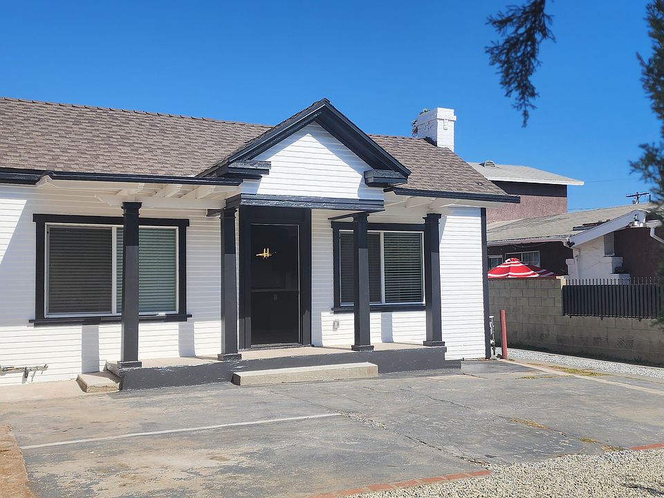 1st image of 952 N Kingsley Dr
