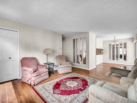 5th image of 2499 Barth Dr