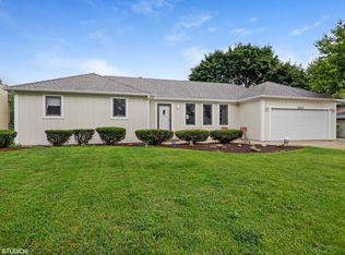 25223 W Willow Dr, Plainfield, IL 60544