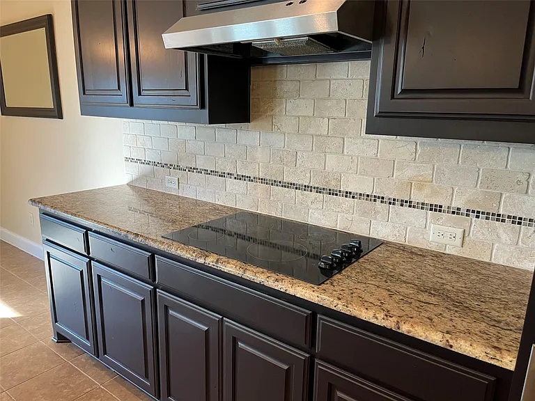 3826 Hyde Park Dr — Photo 12