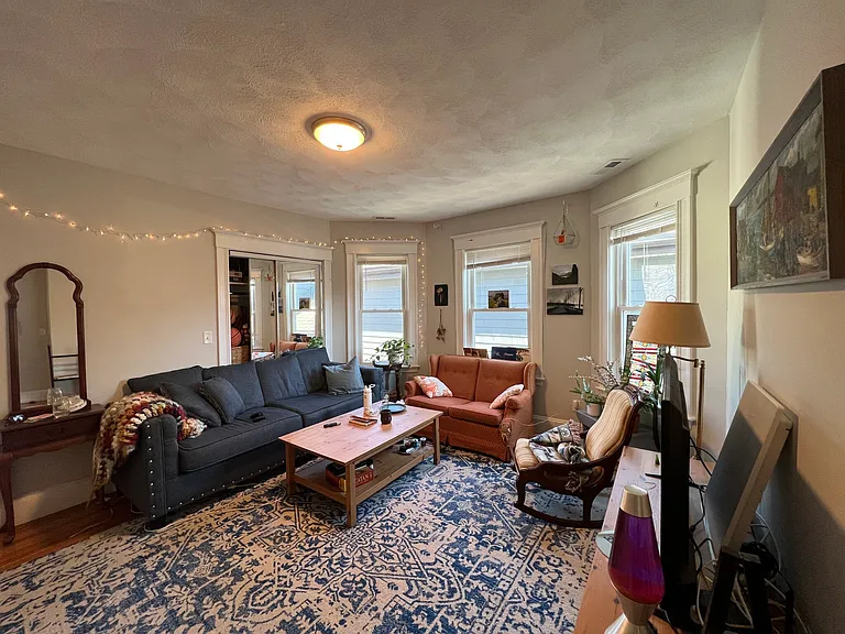 303 Highland Ave #3 — Photo 9