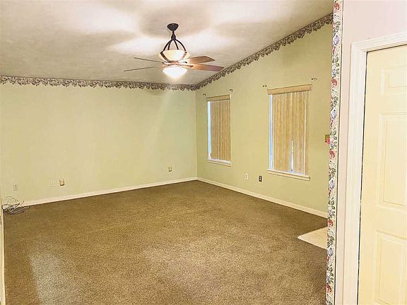 2nd image of 2116 Wesley Ct