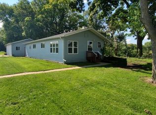 1991 State Route 75 E, Freeport, IL 61032