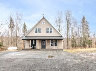 945 Tenakee Rd, Orleans, VT 05847