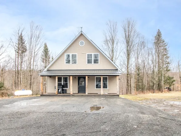 945 Tenakee Road, Lowell, VT 05847