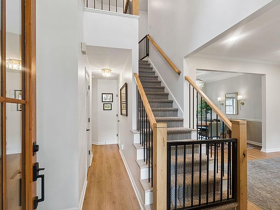 4th image of 2758 Stamby Pl