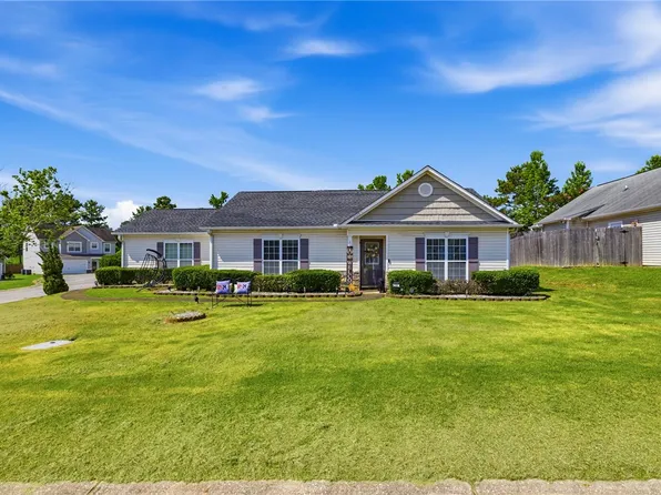 2125 Winding Oak Dr, Opelika, AL 36804