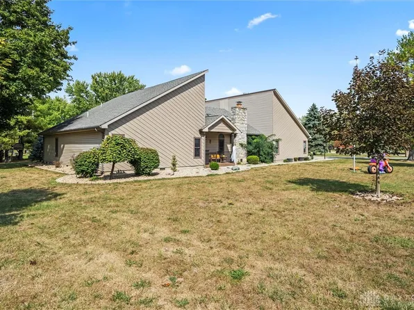 345 Boone Dr, Troy, OH 45373