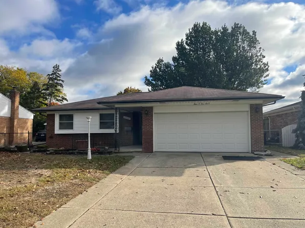 40560 Regency Dr, Sterling Heights, MI 48313