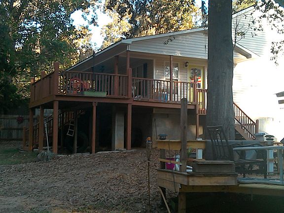 Porch and sun Deck, side doo