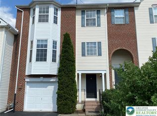 5527 Spring Ridge Dr W, Macungie, PA