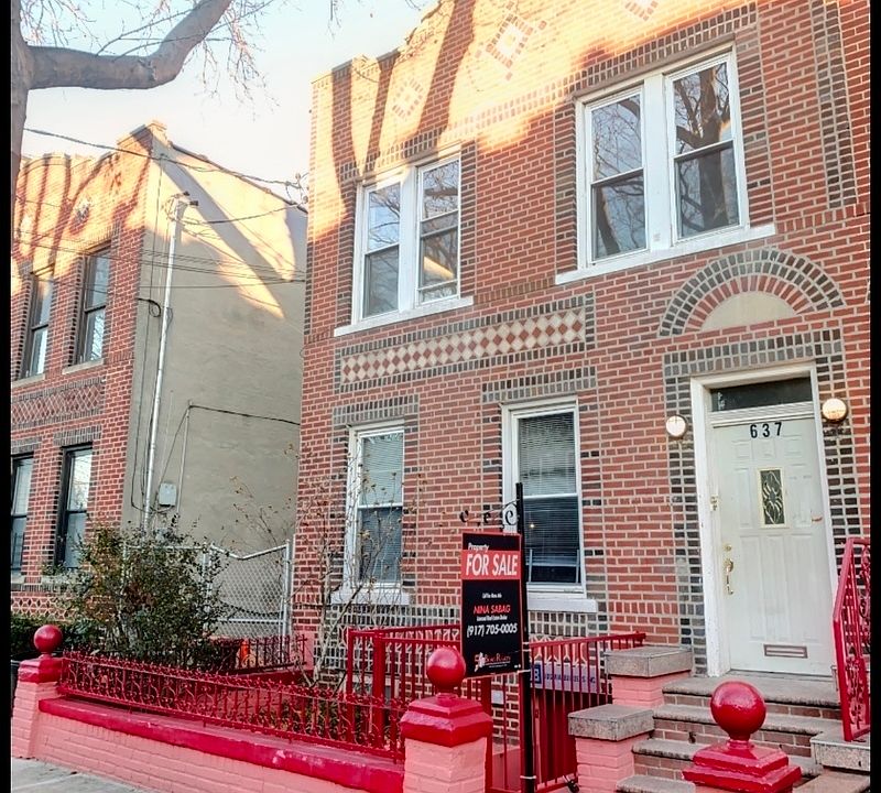 2nd image of 637 Osborn St #A