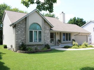 6125 N 117th St, Milwaukee, WI 53225