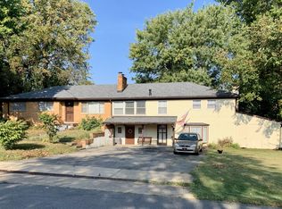 5412 Saint Gabriel Ln, Louisville, KY 40291