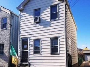 28 Gotthardt St, Newark, NJ 07105