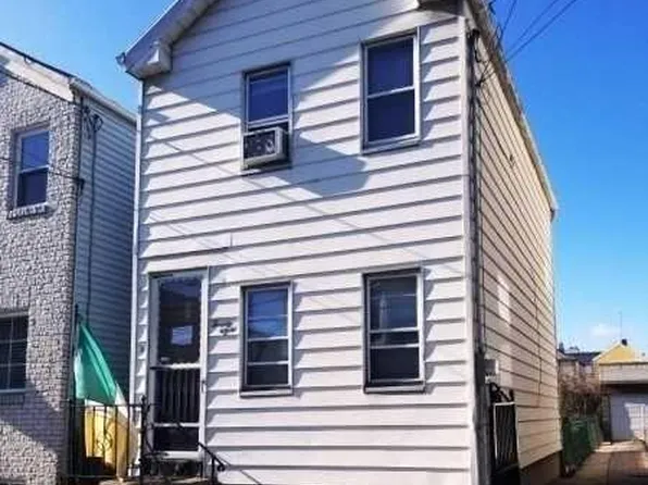 28 Gotthardt St, Newark, NJ 07105