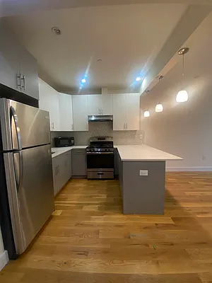 Rented by Hagstrom Management Inc | media 1