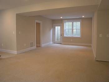 2nd image of 1044 N Edgewood St