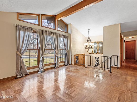3rd image of 5305 SW Jonathan Way