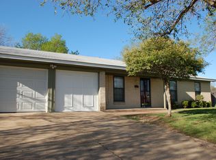 8112 Beechwood Dr, Benbrook, TX 76116