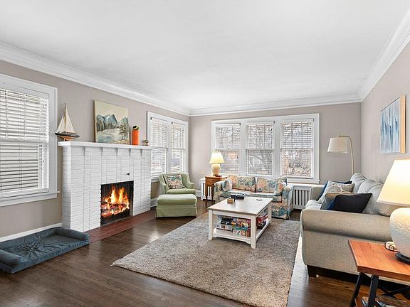 2nd image of 4749 Harriet Ave #2
