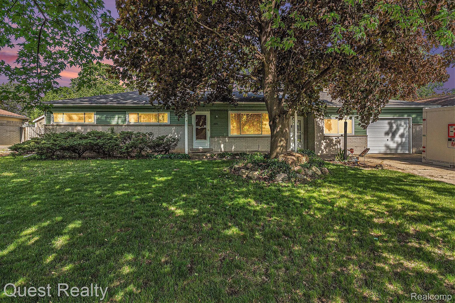 3600 Shoals St photo 1