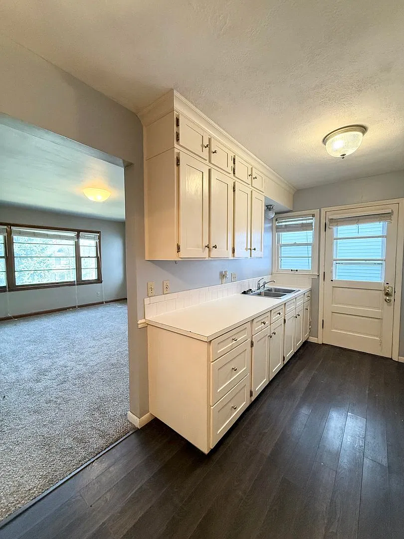 220 N 32nd Ave Apartments — Photo 3