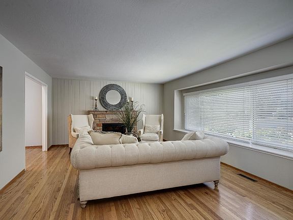 5th image of 17301 Clearview Dr