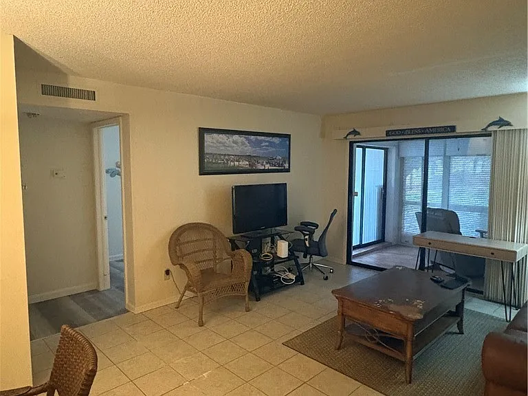 6116 Whiskey Creek Dr #306 — Photo 2