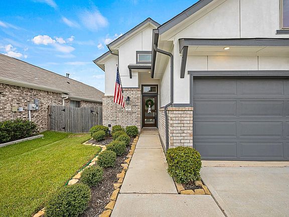 3rd image of 2613 Prairie Star Ln