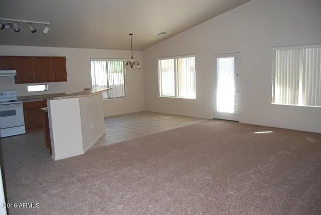 11229 W Chase Dr — Photo 4