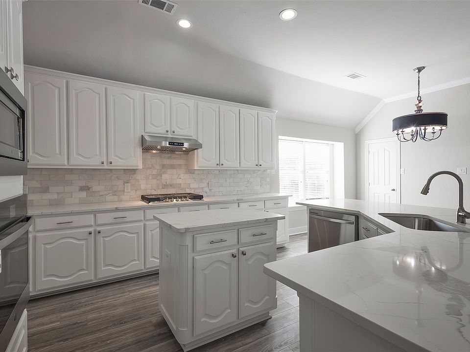 1st image of 5629 Glenview Ln