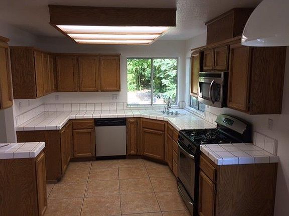 5th image of 4945 Chelsea Glen Ct