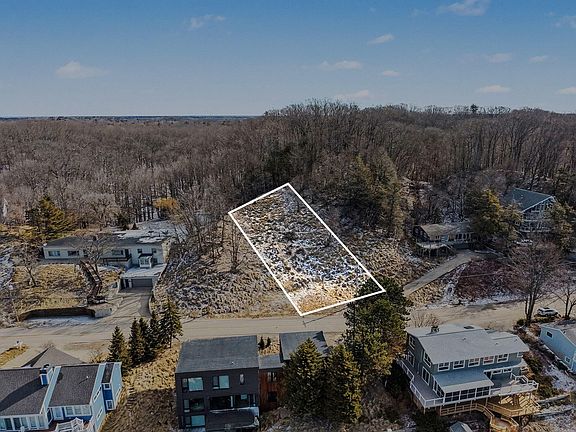 2nd image of 17812 N Shore Estates Rd