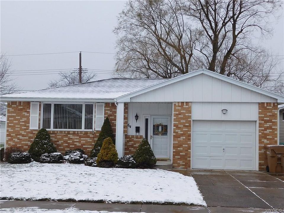 1st image of 64 Mayberry Dr E