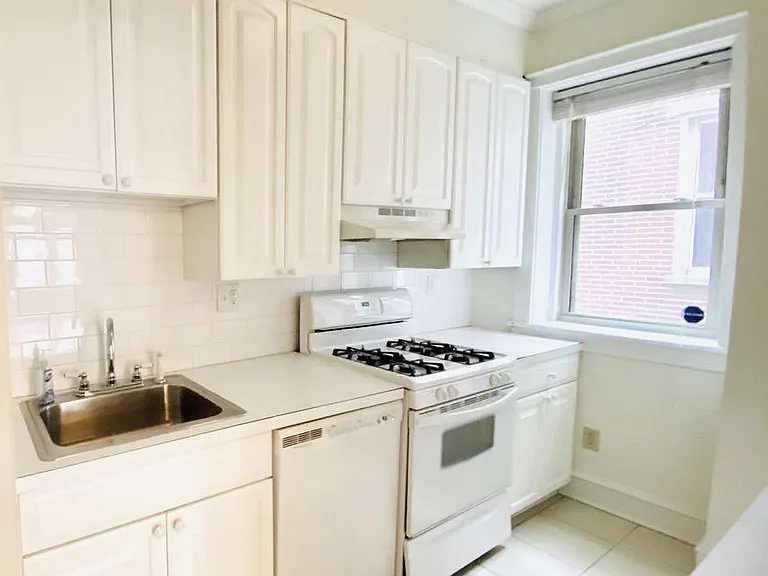 1505 State St #1A — Photo 6