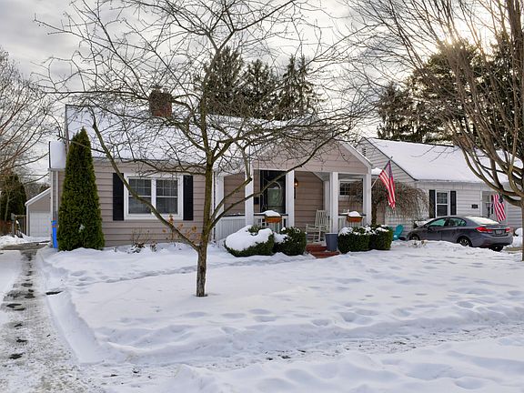 2nd image of 531 Richards Rd