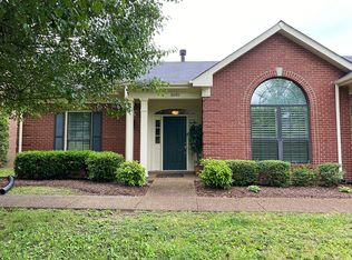 8640 Sawyer Brown Rd, Nashville, TN 37221