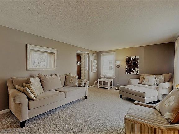 2nd image of 62 Wendover Ave