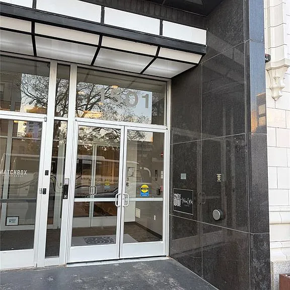 1501 Locust #503 — Photo 2