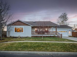 2902 NE Pinnacle Pl, Bend, OR 97701