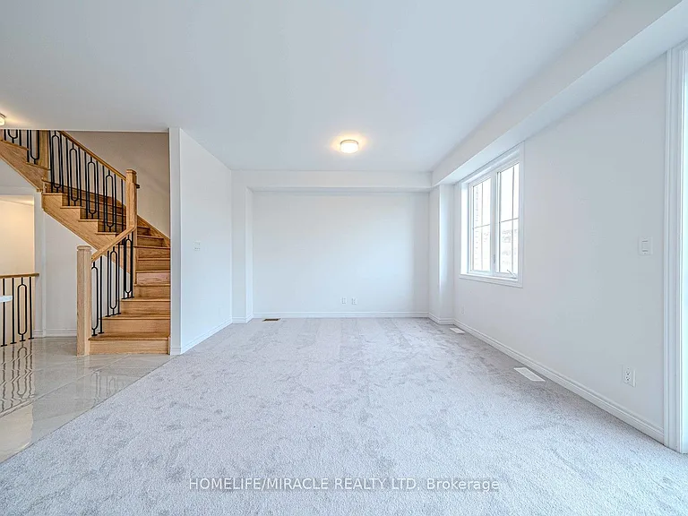 1054 Lockie Dr — Photo 18