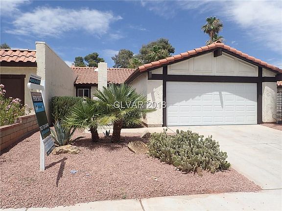 3rd image of 2624 Lourdes Ave