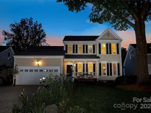 3805 Selwyn Farms Ln, Charlotte, NC 28209