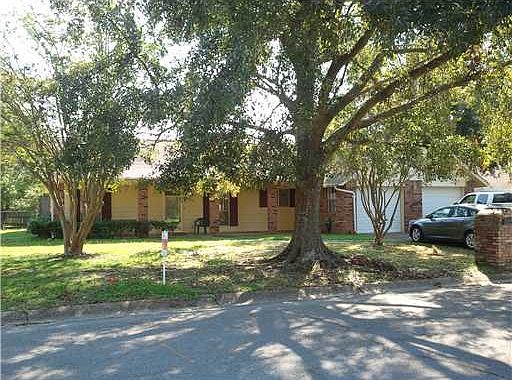 1st image of 11236 Helen Dr