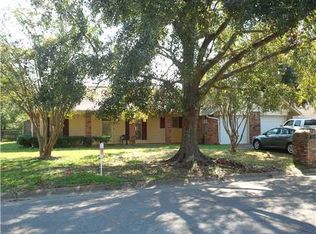 11236 Helen Dr, Gulfport, MS 39503