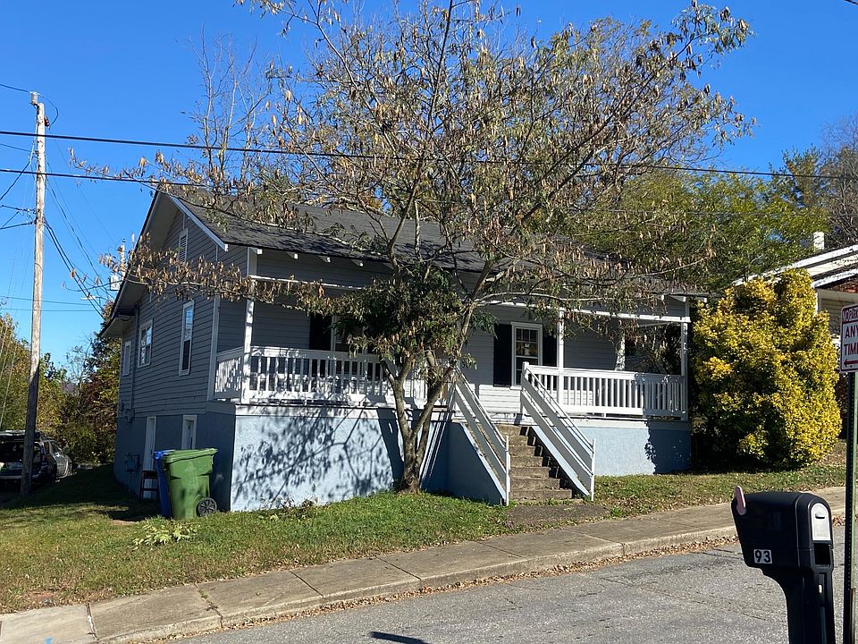 Nice roomy One story with dry basement for storage.