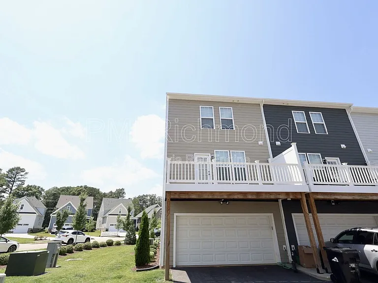 425 Randolph View Dr — Photo 38