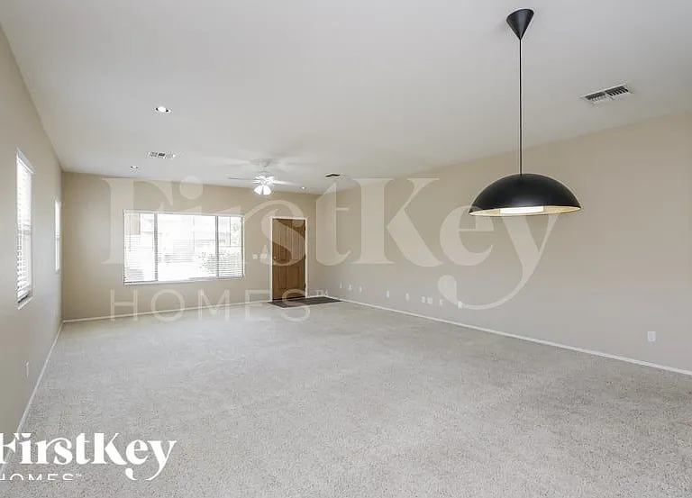 16074 W Banff Ln — Photo 4