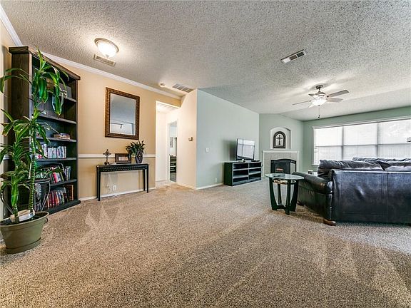5th image of 133 Walnut Dr